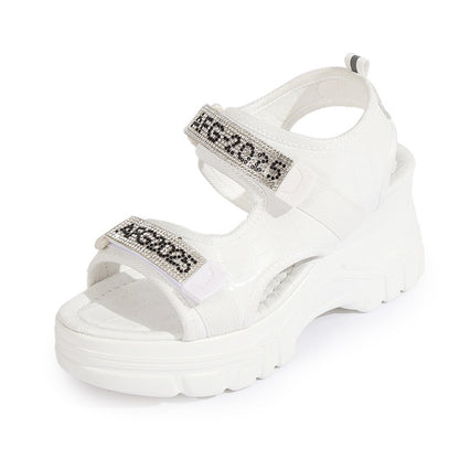 Sandales avec lettres en strass