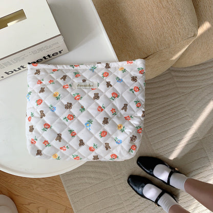 Cartoon Floral Little Bear Quilted Lined Clutch Portable High-Capacity Organizer Womens Makeup Bag